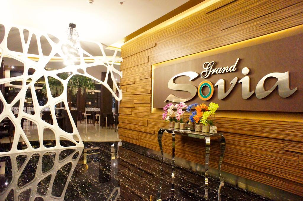 בנדונג Grand Sovia Hotel מראה חיצוני תמונה
